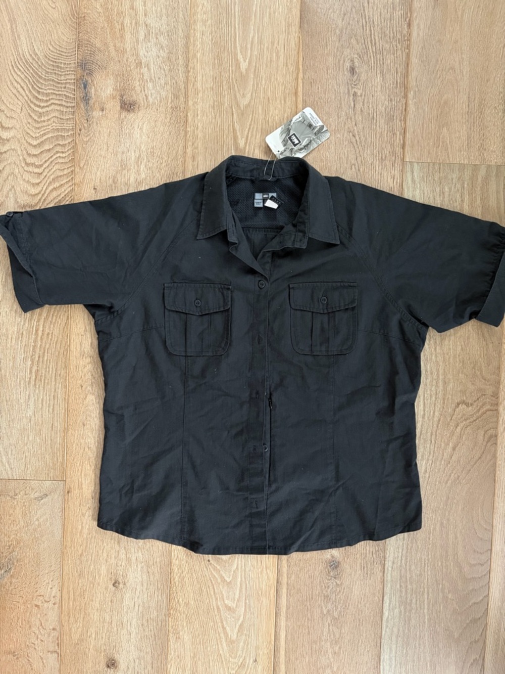 REI Women’s Black Short-Sleeve Button-Down Utility Sun Shirt